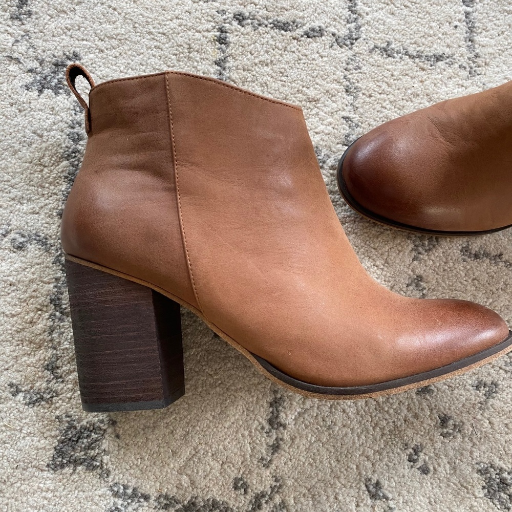 BP. Lance Block Heel Bootie, 10 - COGNAC *LIKE NEW